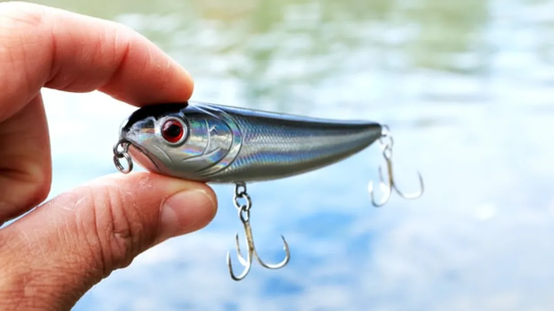 fishing-with-different-types-of-fishing-lures